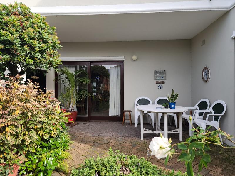 4 Bedroom Property for Sale in Gleemoor Western Cape